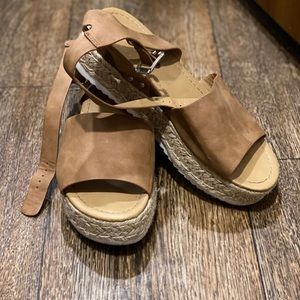Platform sandals espadrilles